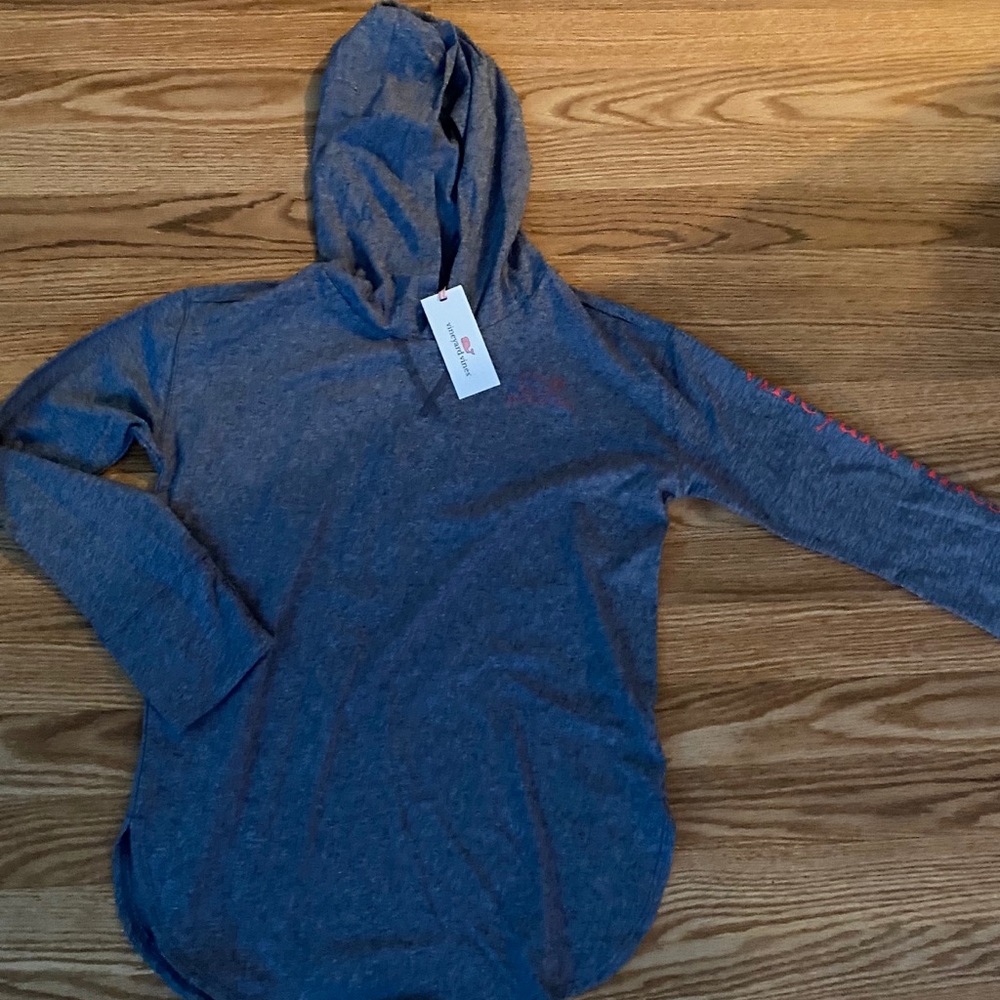 Grey Vineyard Vines Sweatshirt